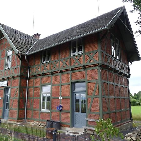 Ferienwohnung Bahnhof 1892 Meeder 외부 사진