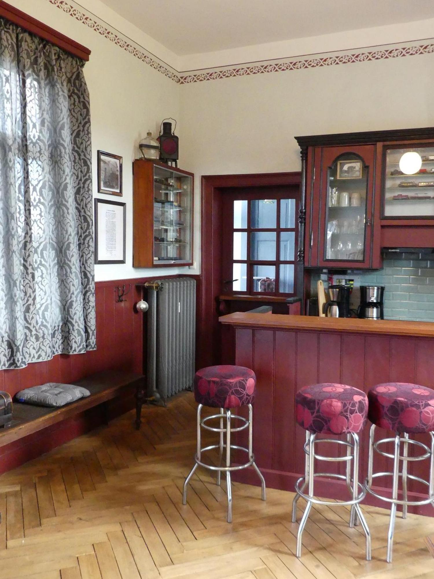 Ferienwohnung Bahnhof 1892 Meeder 외부 사진