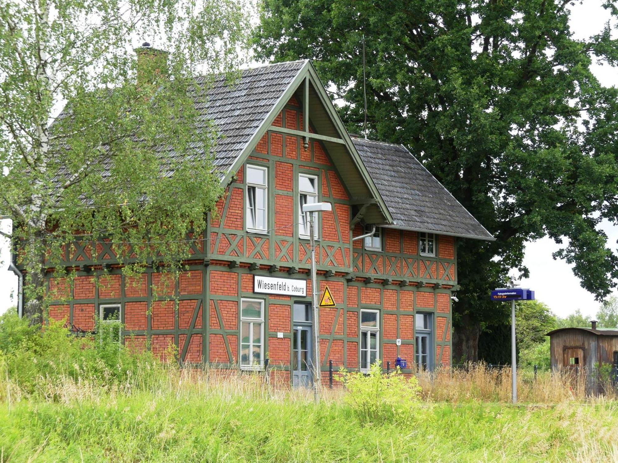 Ferienwohnung Bahnhof 1892 Meeder 외부 사진